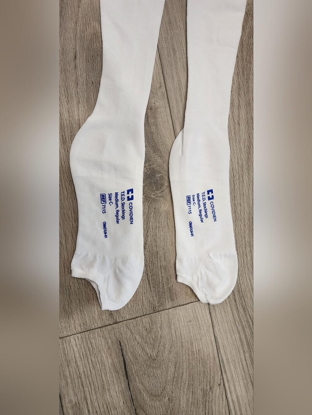 NWOT. Tyco Kendall T.E.D. Anti Embolism Medical/Compression Socks - Picture 3 of 4